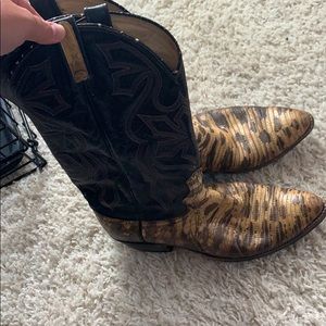 Dan Post boots Black and Tan